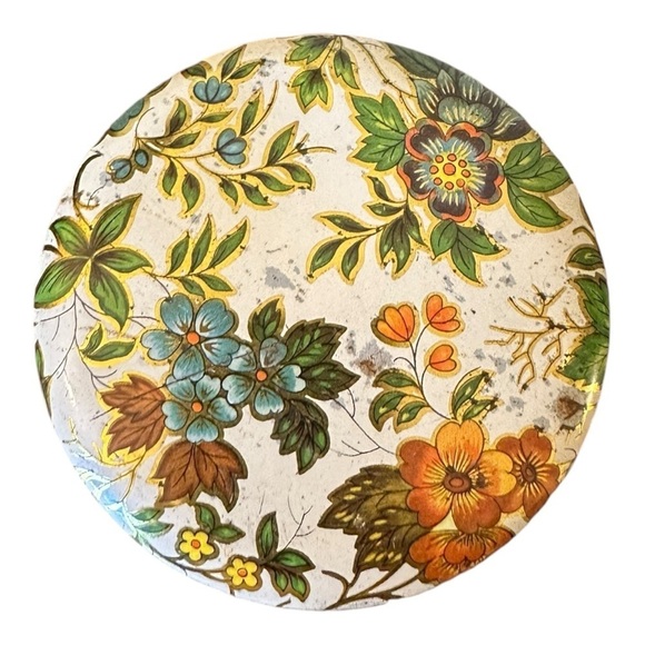 Daher Floral Cylinder Tin with Lid – Made in England, Cottagecore Botanical - Picture 7 of 12